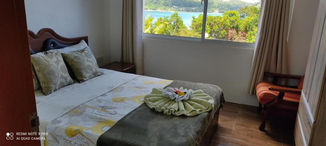 Seychelles Yellow Petals Anse Boileau Dış mekan fotoğraf